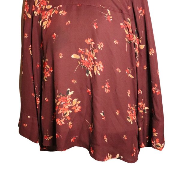 🎊3 FOR $10 MAURICES FLORAL  BURGENDY BLOUSE - Picture 2 of 3